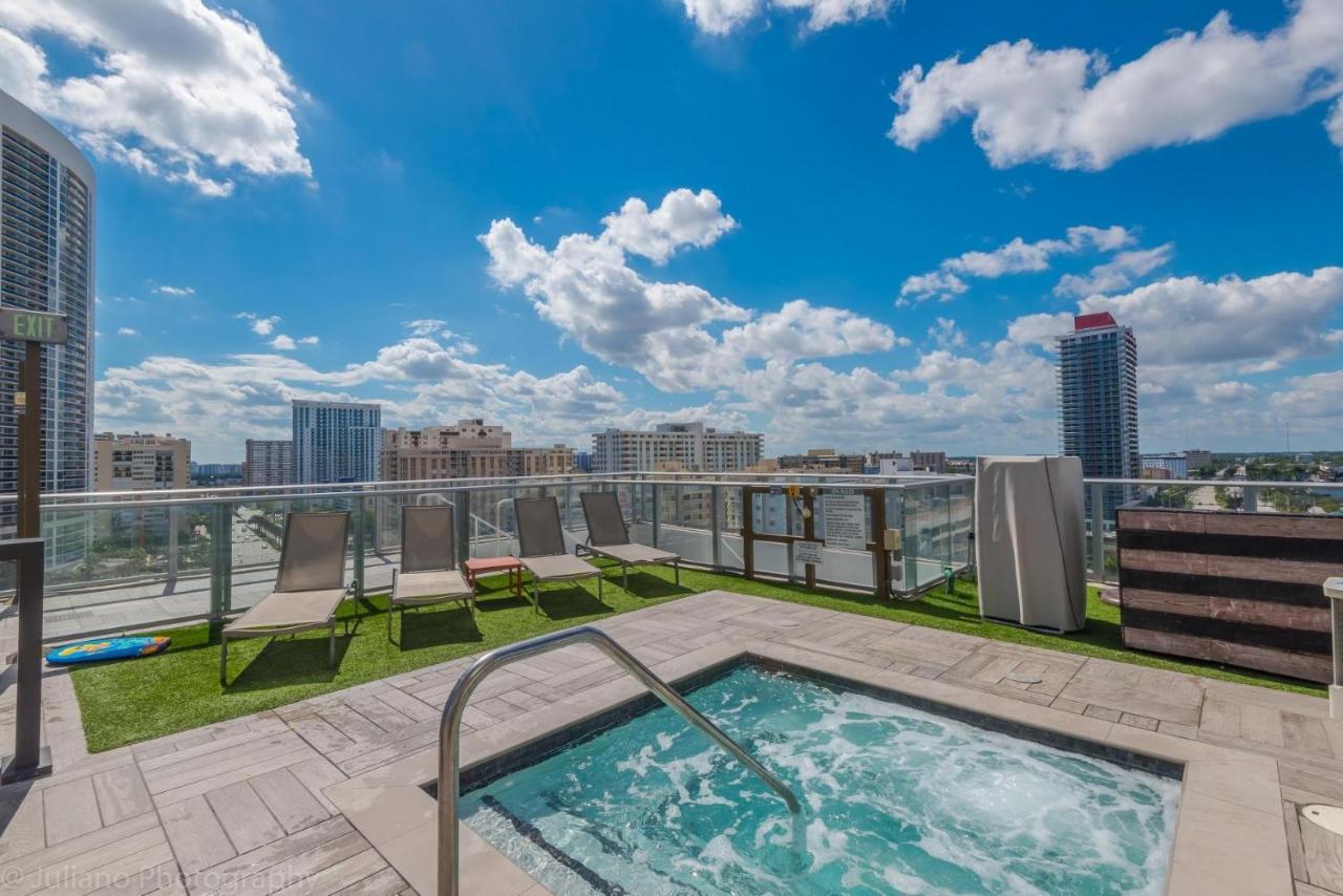 Ocean View 1 Bed On The Beach 19Th Floor Hollywood Hallandale Beach Buitenkant foto